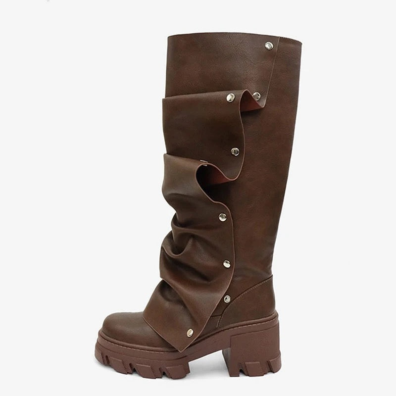 AZUMA Pleated Up Boots