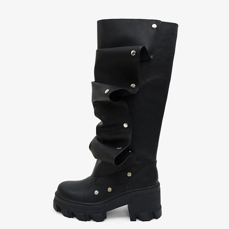 AZUMA Pleated Up Boots